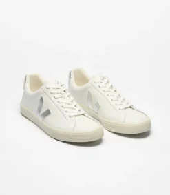 ESPLAR LEATHER WHITE SILVER<VEJA Fashion