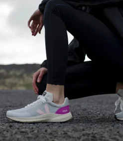 MARLIN LT V-KNIT POLAR PETALE<VEJA Shop