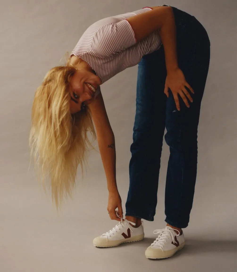 NOVA CANVAS WHITE MARSALA<VEJA New