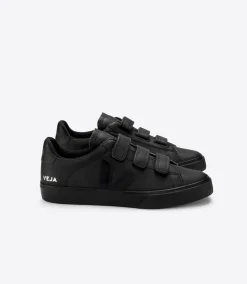 RECIFE LEATHER FULL BLACK<VEJA Outlet
