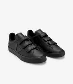 RECIFE LEATHER FULL BLACK<VEJA Outlet