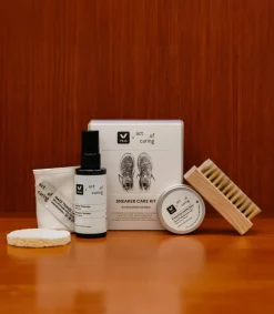 SNEAKER CARE KIT X ACT OF CARING<VEJA Outlet