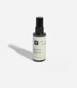 SNEAKER CLEANSER x ACT OF CARING<VEJA Discount