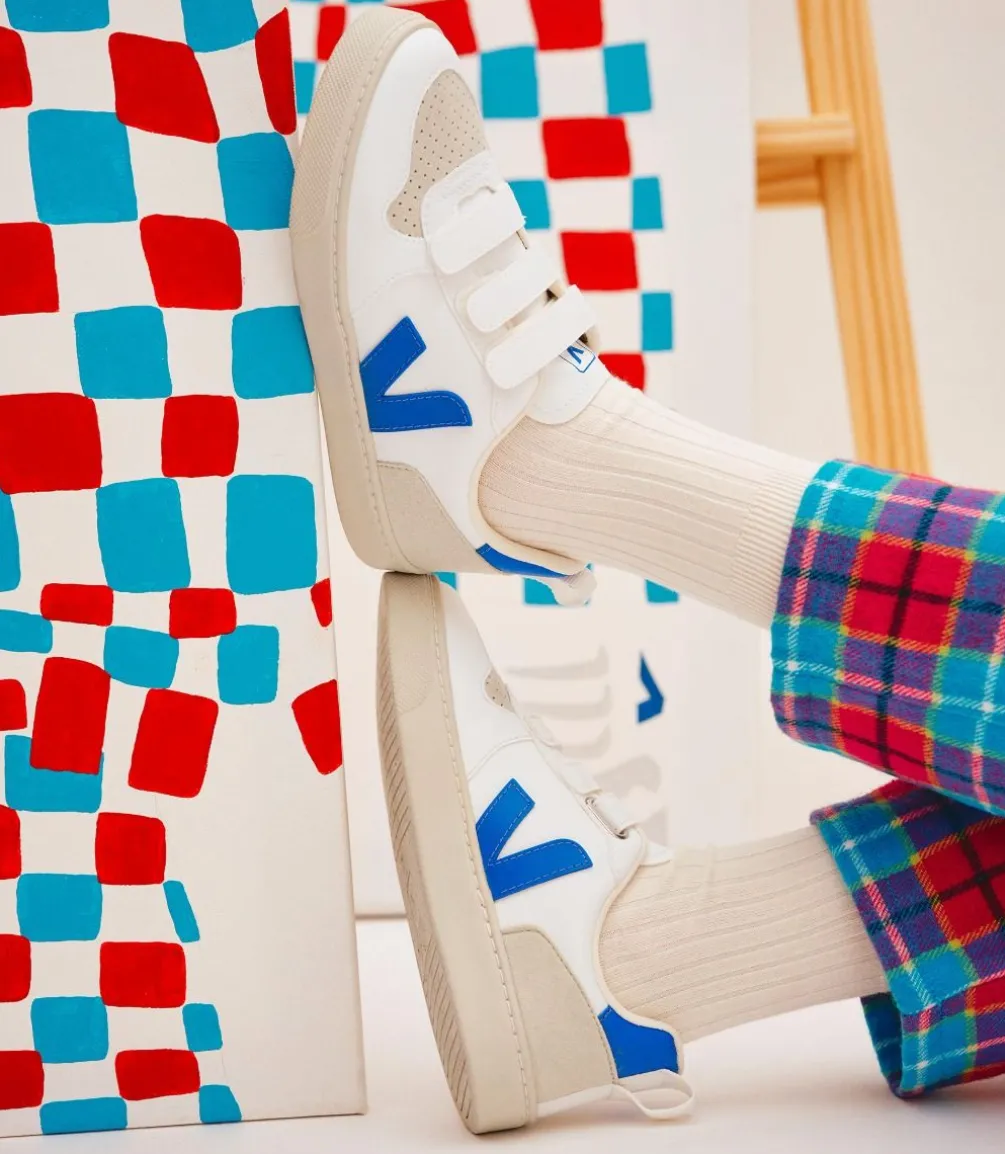 V-10 CWL WHITE PAROS<VEJA Clearance