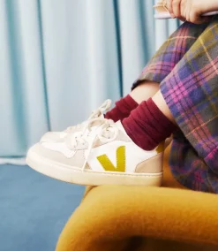 V-10 LACES WHITE LIQUOR ALMOND<VEJA New