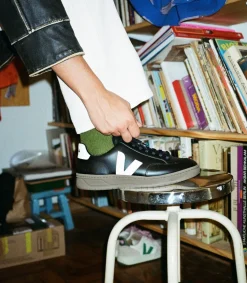 V-12 LEATHER BLACK WHITE DUNE<VEJA Online