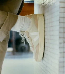 V-90 LEATHER PIERRE WHITE<VEJA Online