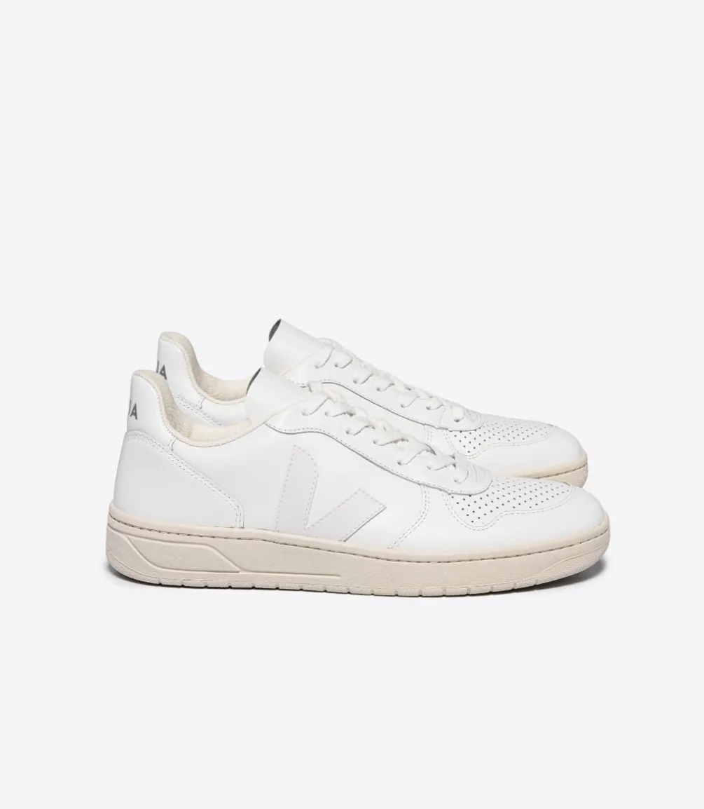 V-10 LEATHER WHITE<VEJA Clearance