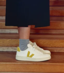 V-12 LEATHER WHITE LIQUOR<VEJA Fashion