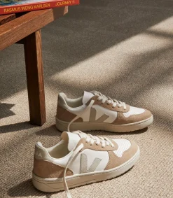 V-10 LEATHER WHITE NATURAL SAHARA<VEJA Flash Sale