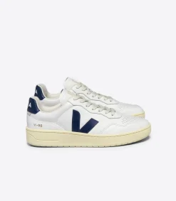 V-90 LEATHER WHITE NAUTICO<VEJA Hot