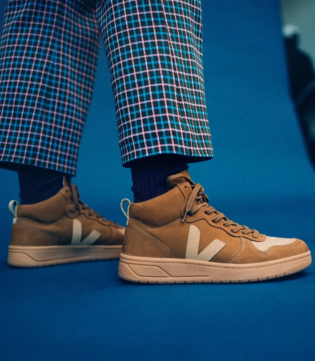 V-15 NUBUCK CAMEL DESERT<VEJA Outlet