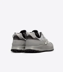 X ÉTUDES SHARK<VEJA Shop